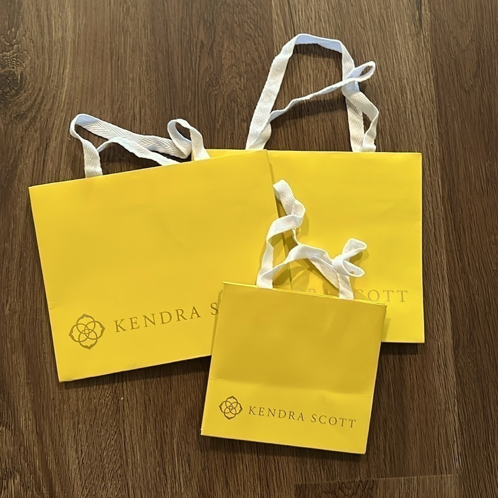 Kendra Scott Jewelry Shopping Gift Bags Women's 7" x 8" Yellow‎ Set of 3